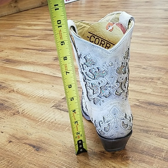 Corral Booties! - Picture 4 of 4